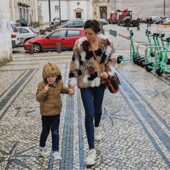 Meet your Posher, Vy - Picture 1 of 1